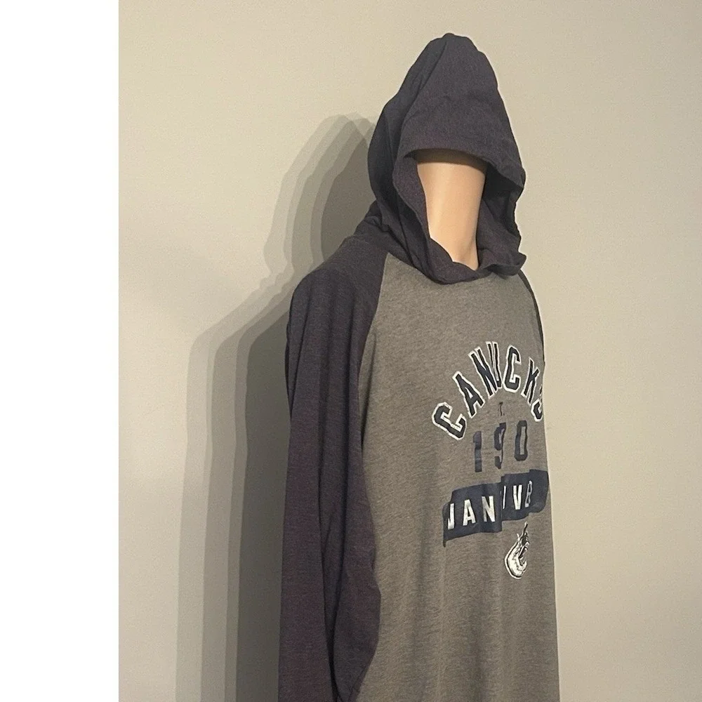 Vancouver Canucks NHL Knights Apparel Lightweight Hoodie Men's 2XL